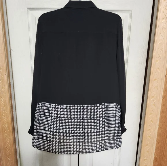 Michael Kors Black and White Button-Up Shirt - Picture 9 of 10